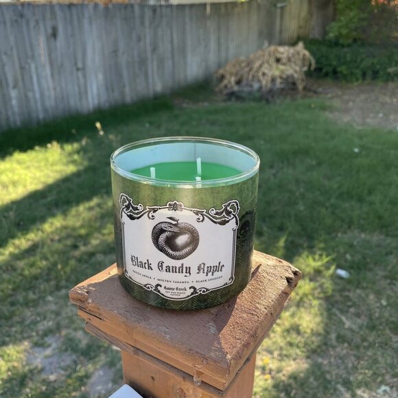 Goose Creek Black Candy Apple 3-Wick Candle - NEW - Picture 2 of 2